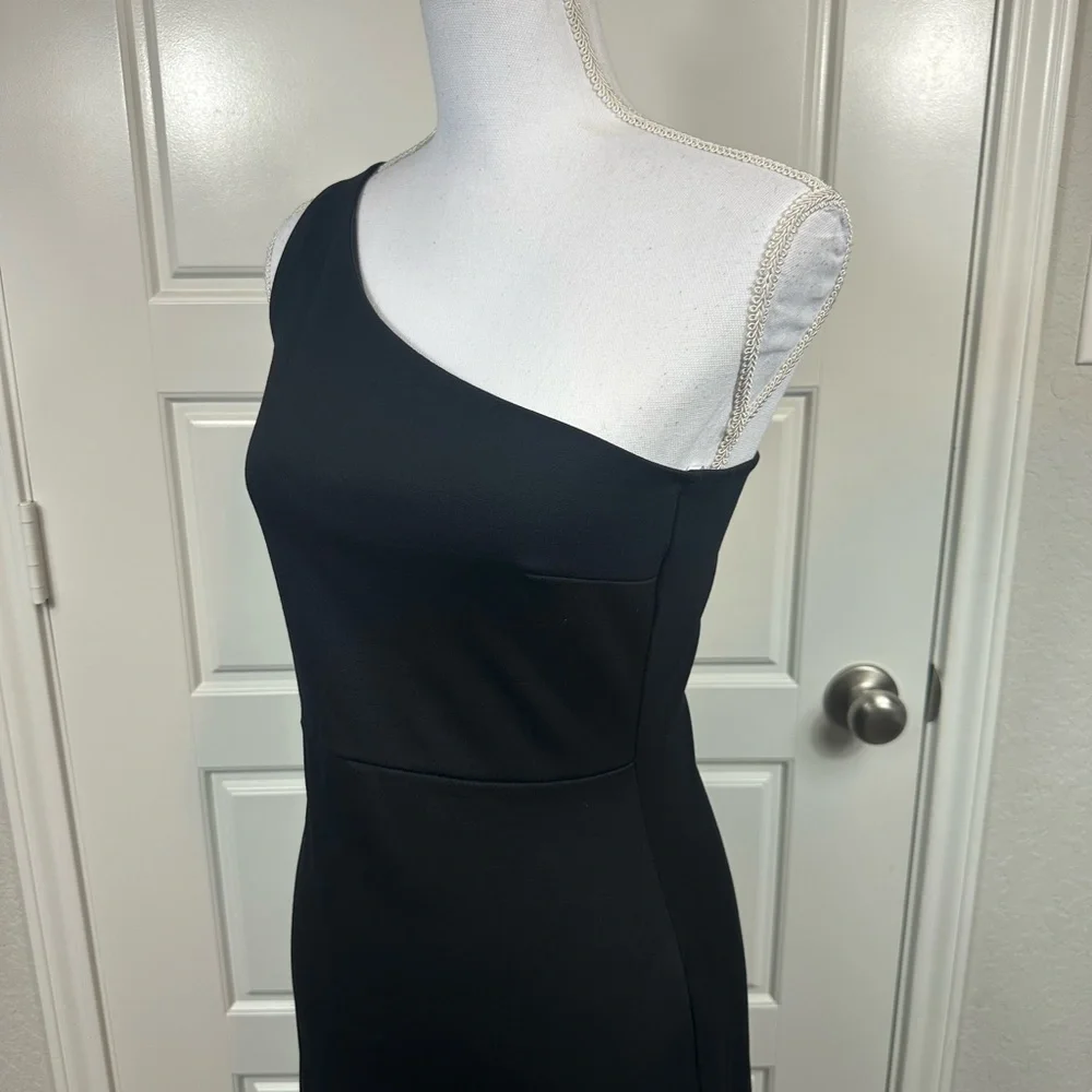 Lulus Good Times Only Classic Black One-Shoulder Maxi Dress Size Medium NWOT - Picture 3 of 11